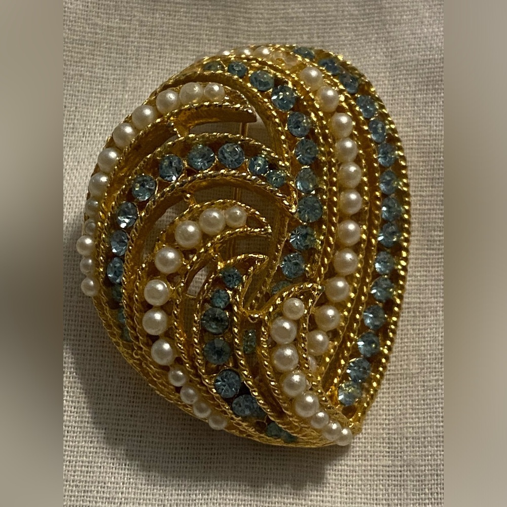 BSK Vintage Pearl and Aquamarine Rhinestone Brooch